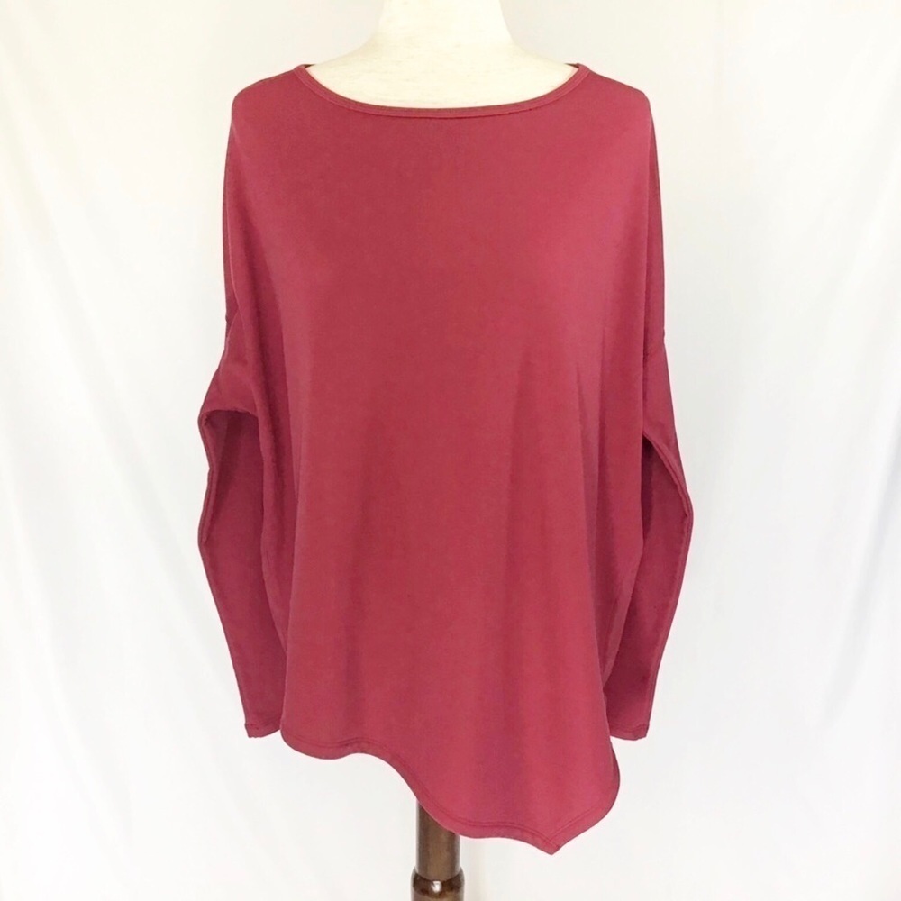 GRACED by Grit Sweatshirt Size S Athletic Top Asymmetrical Long Sleeve Shirt Red